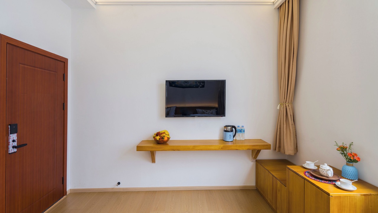 Photo of Bedroom in Shangri-La