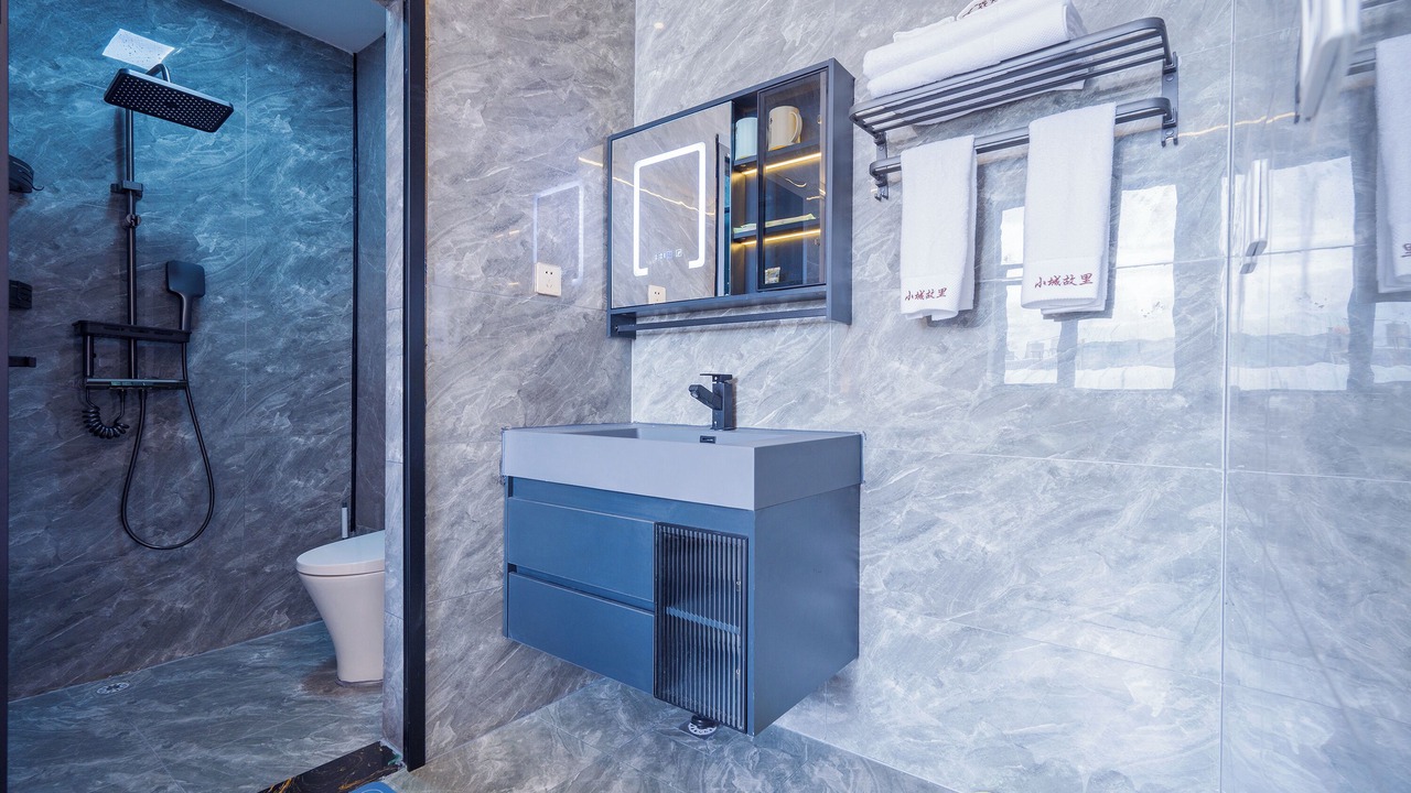 Photo of Bathroom in Shangri-La
