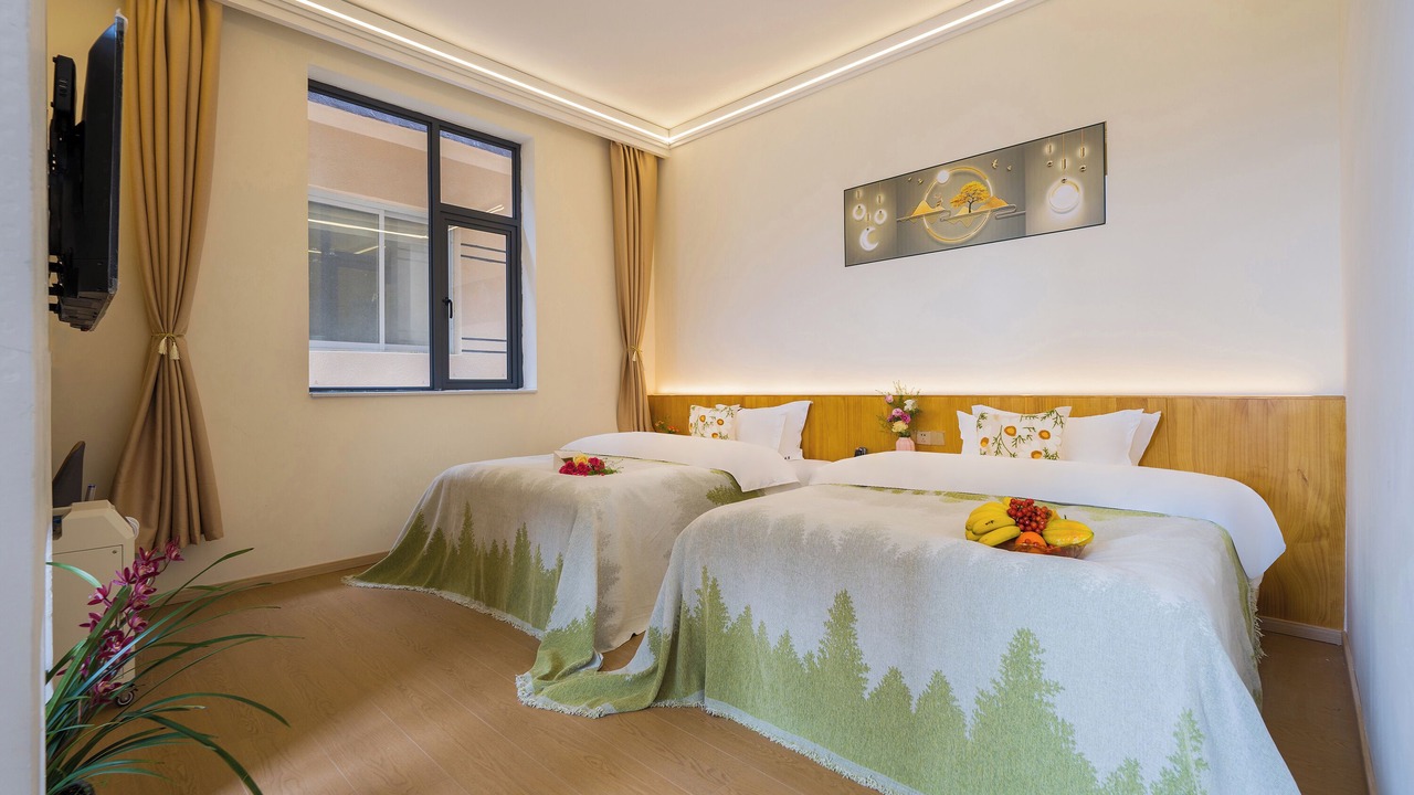 Photo of Bedroom in Shangri-La