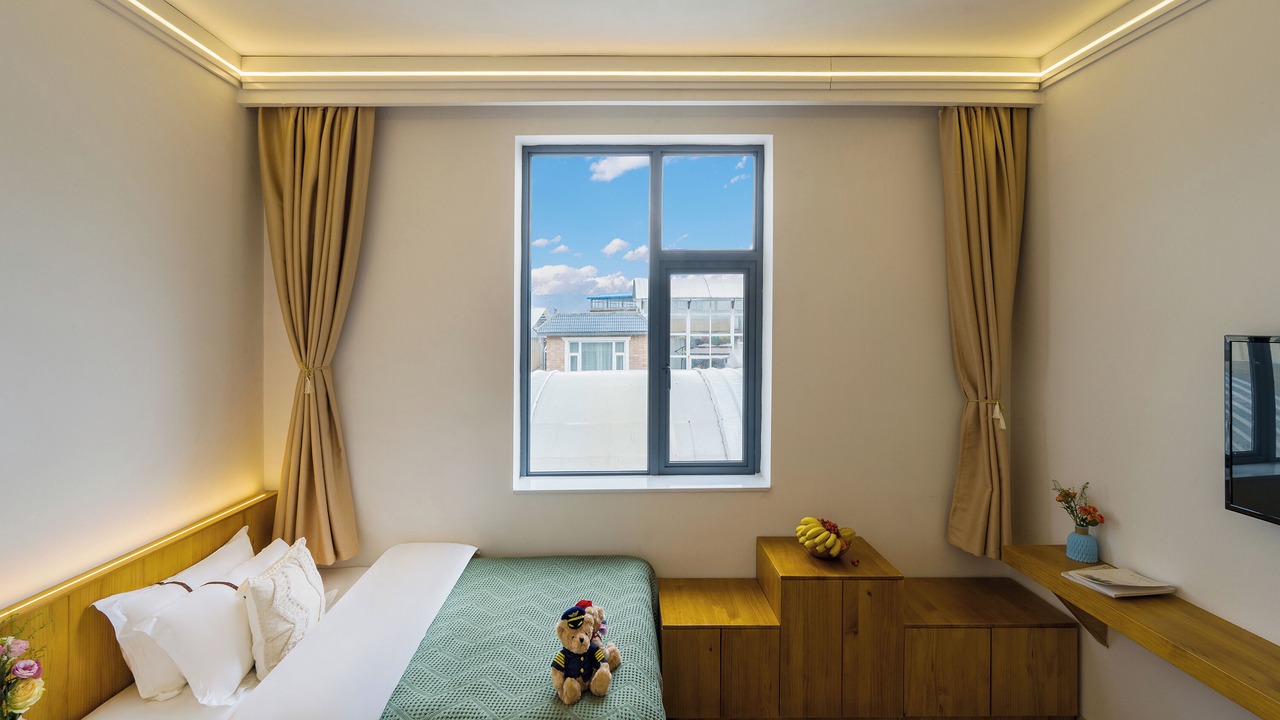Photo of Bedroom in Shangri-La