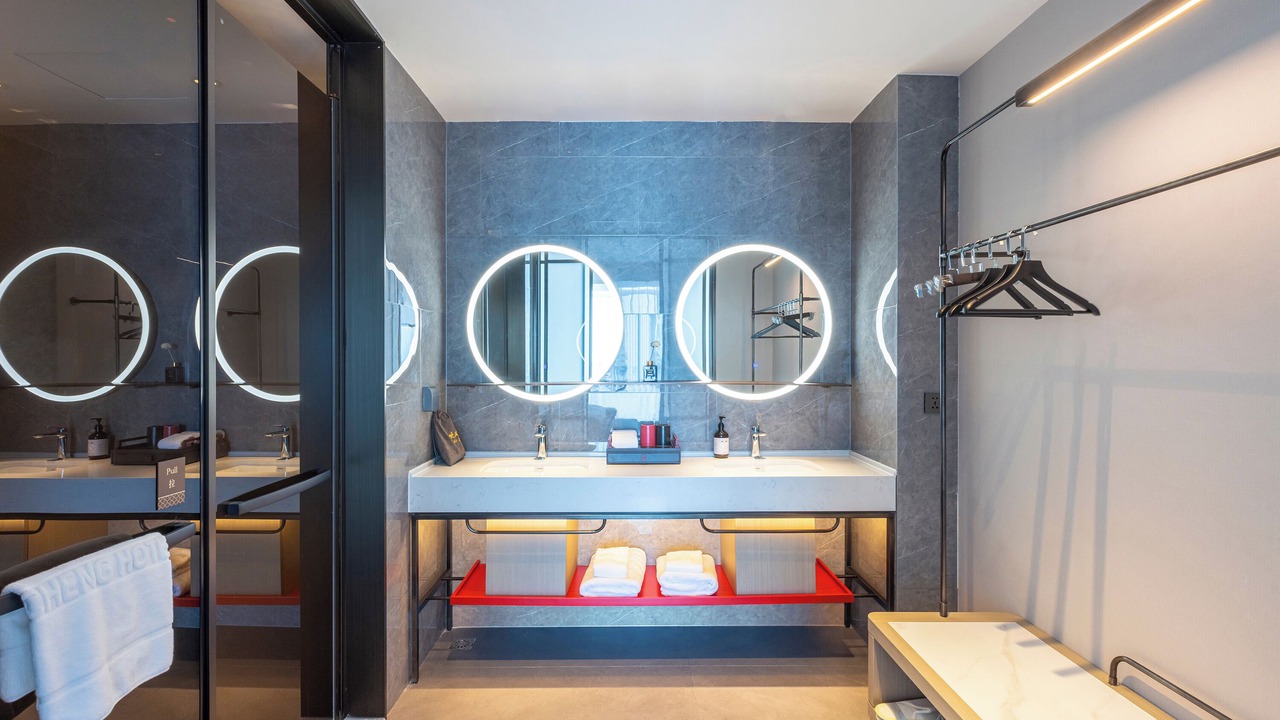 Photo of Bathroom in Luolong