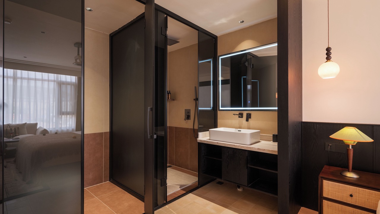 Photo of Bathroom in Shangri-La