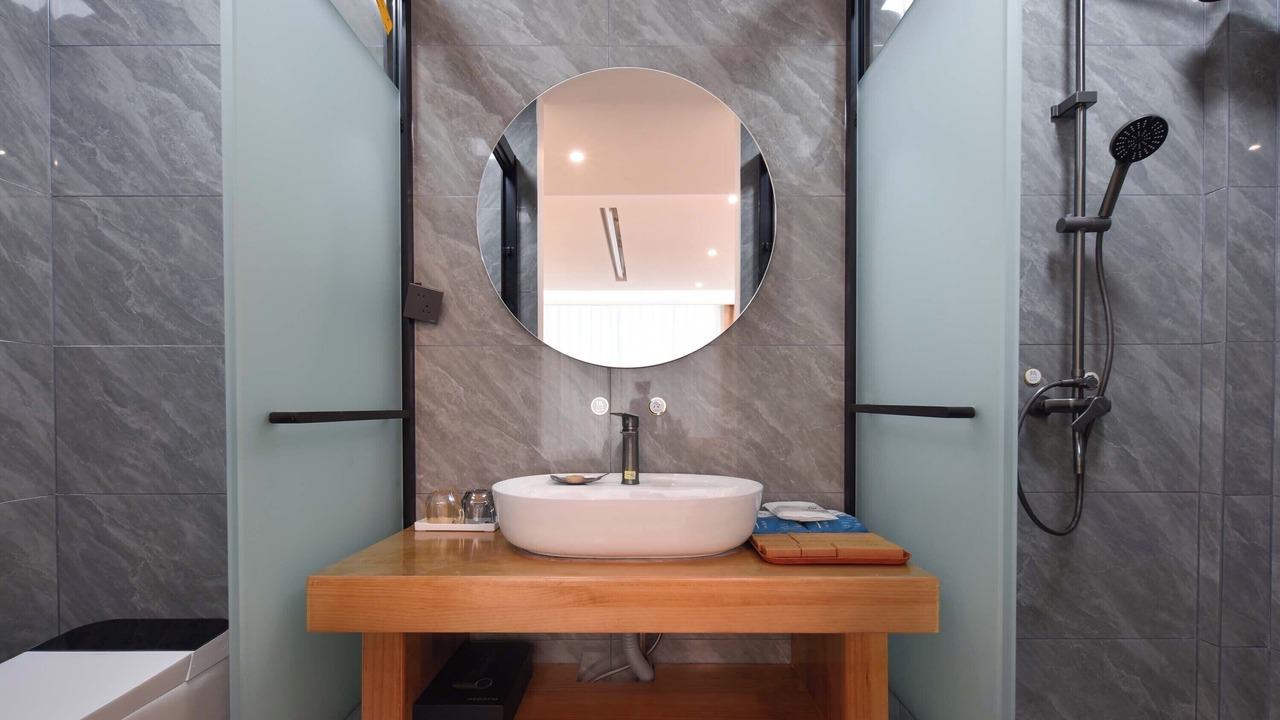 Photo of Bathroom in Shangri-La
