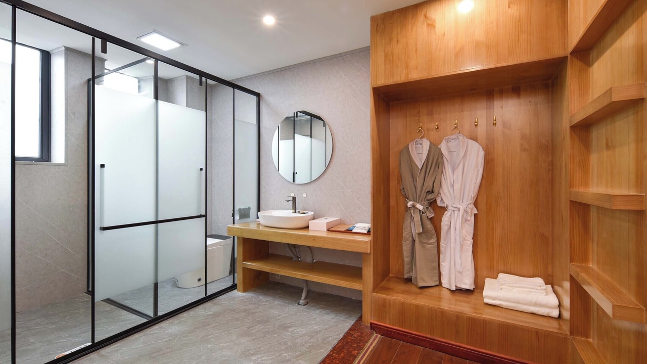 Photo of Bathroom in Shangri-La