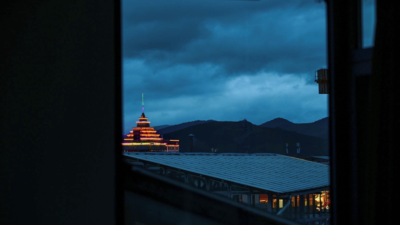 Photo of Bedroom in Shangri-La