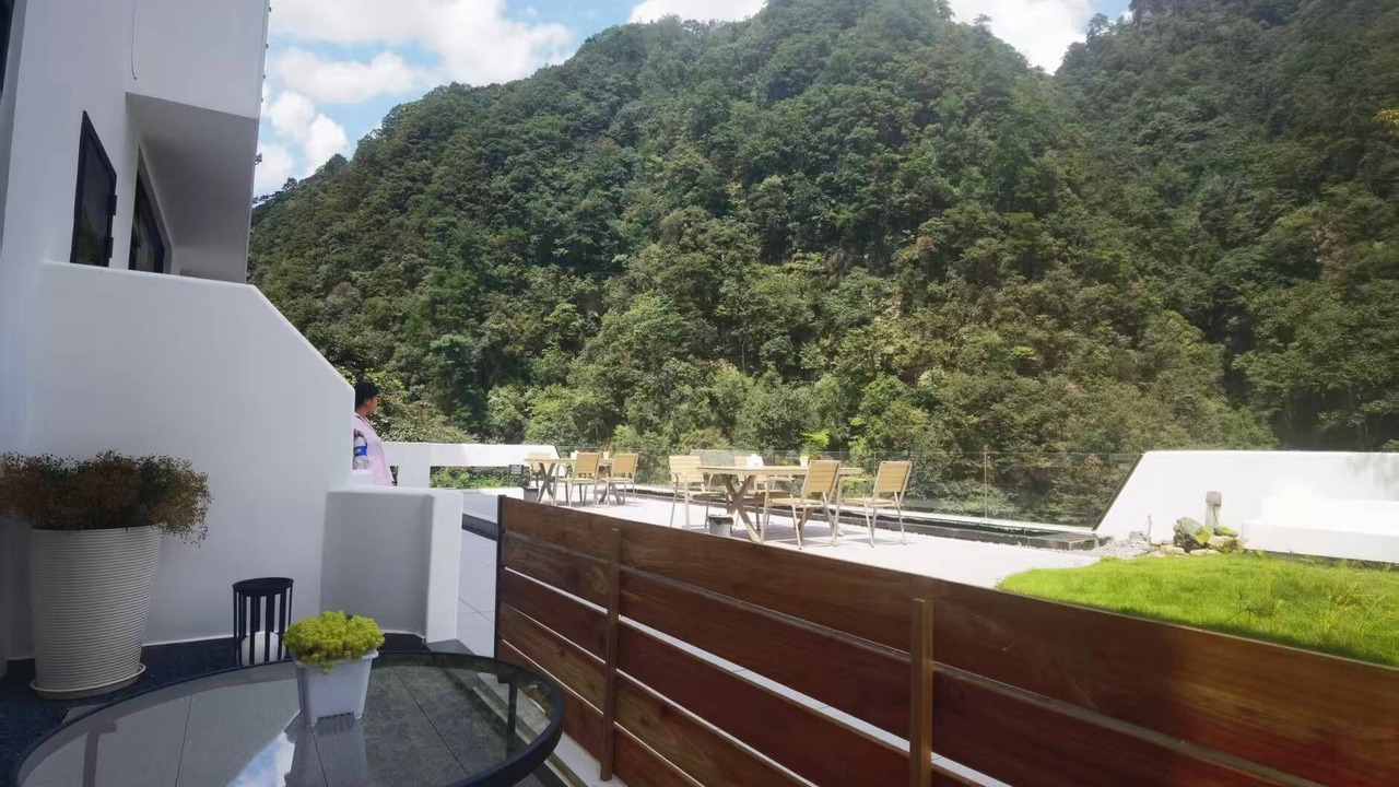 Photo of Patio Balcony in Chaqiyu