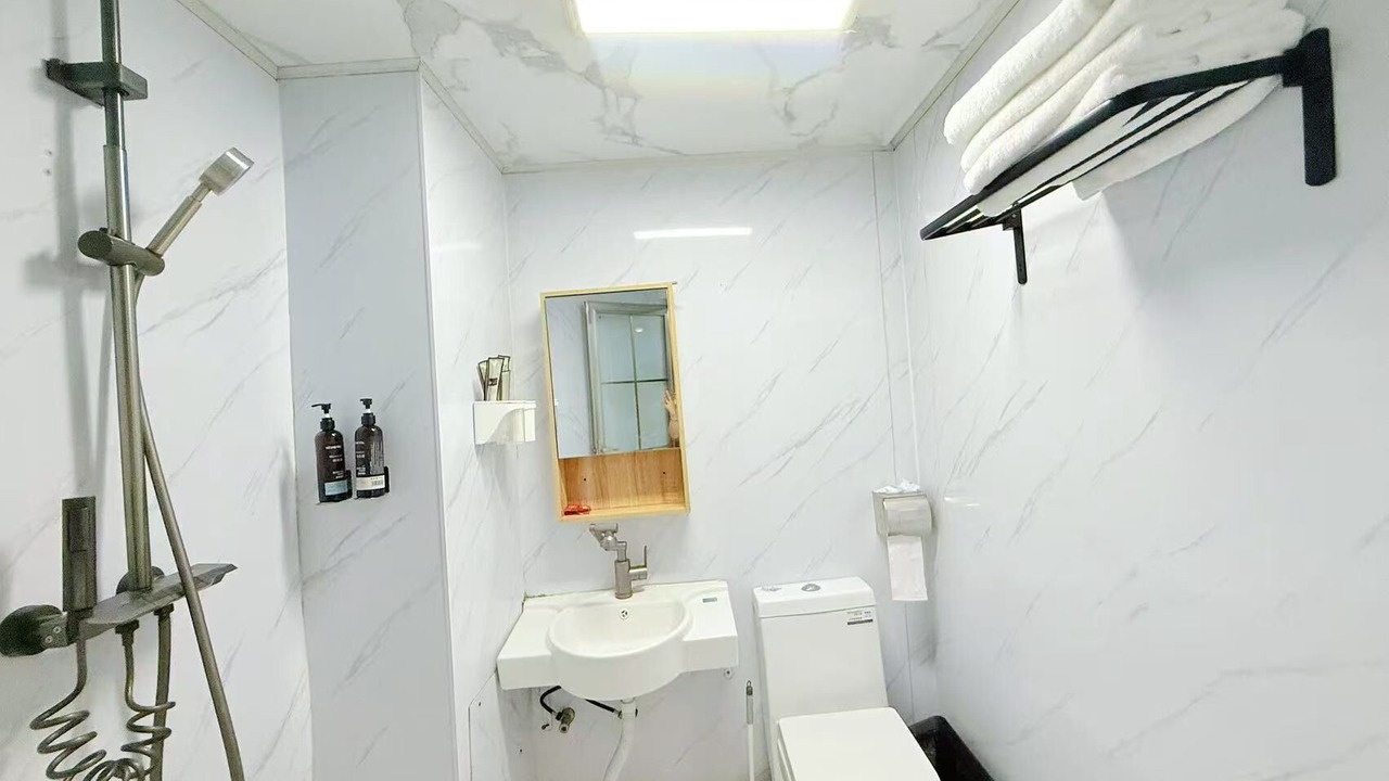 Photo of Bathroom in Jinjiang