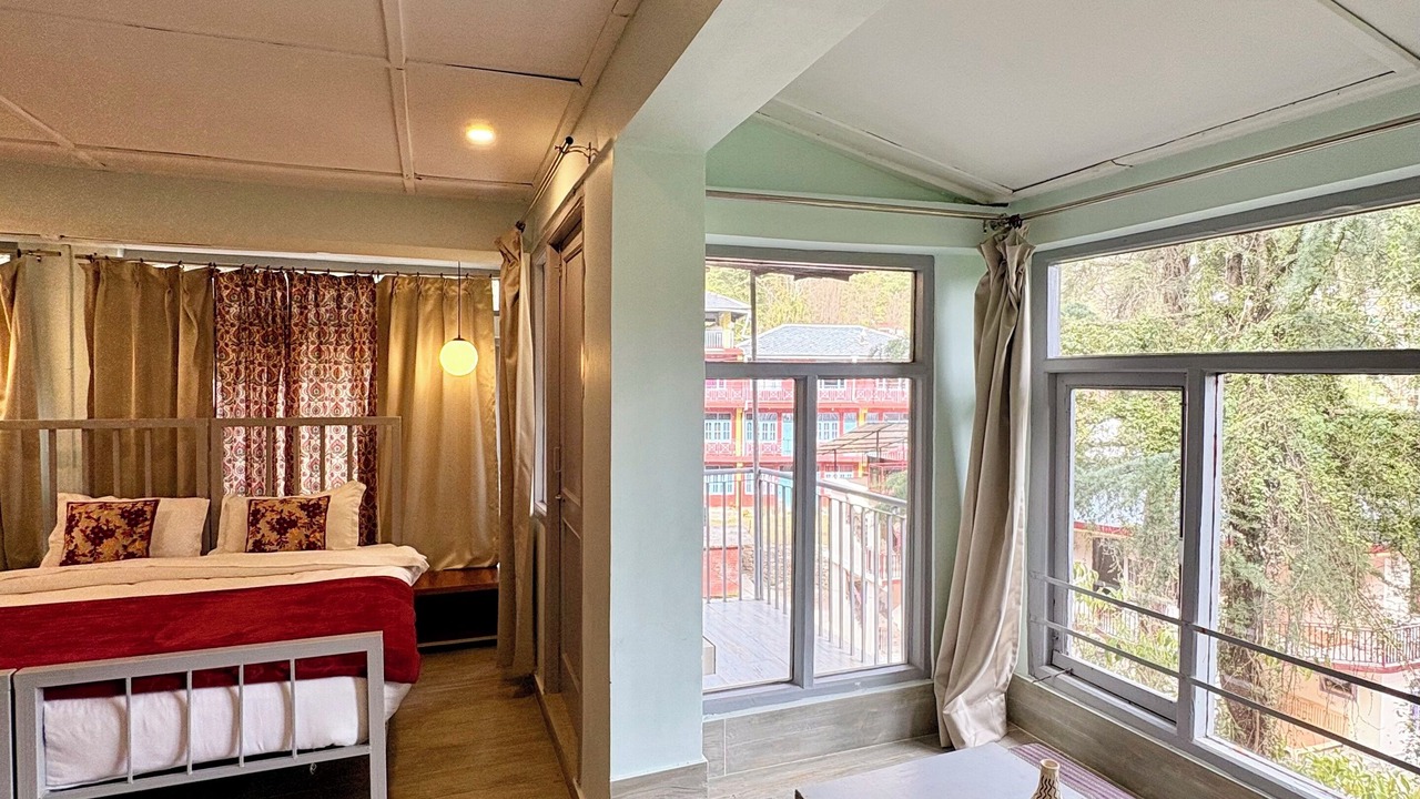 Photo of Patio Balcony in McLeod Ganj