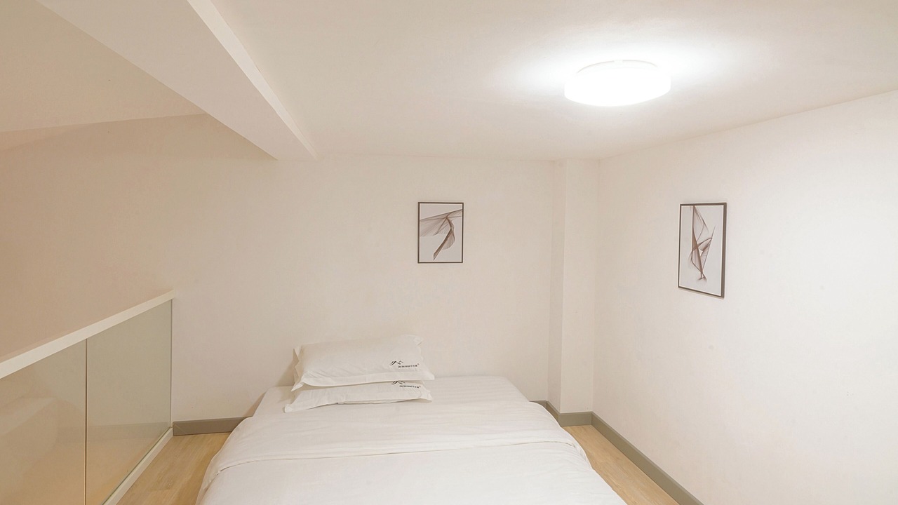 Photo of Bedroom in Emeishan