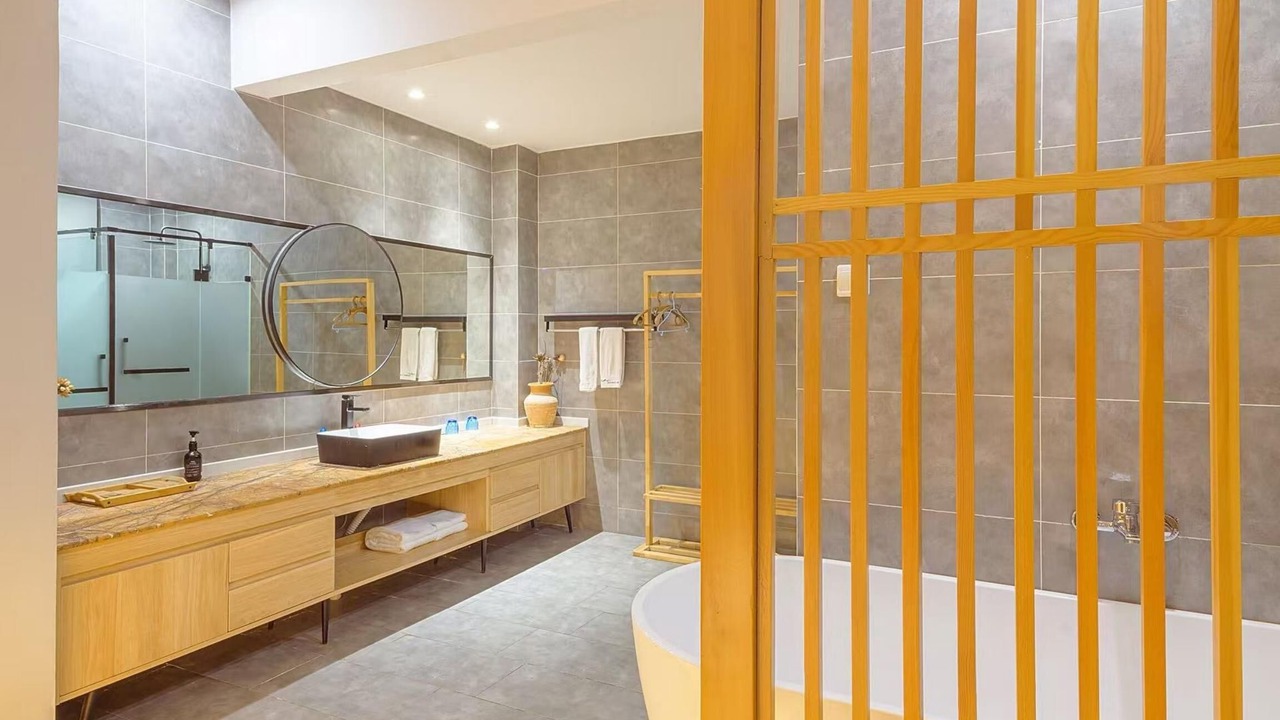 Photo of Bathroom in Emeishan