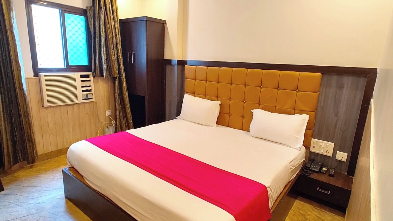 Photo of Bedroom in Charbagh