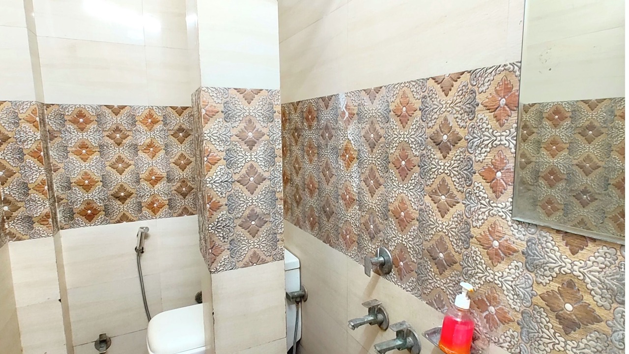 Photo of Bathroom in Charbagh