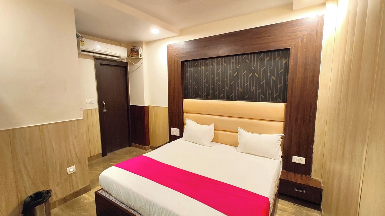 Photo of Bedroom in Charbagh