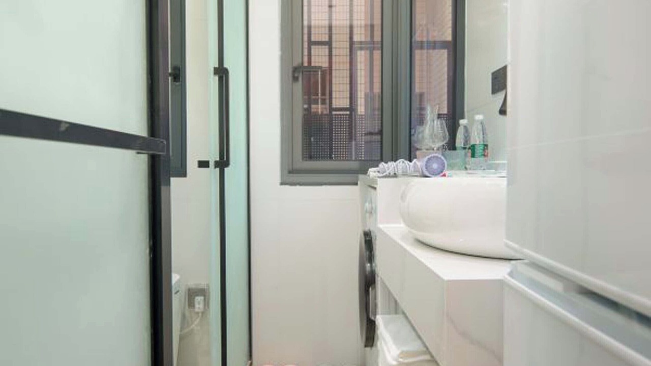 Photo of Bathroom in Longhua District