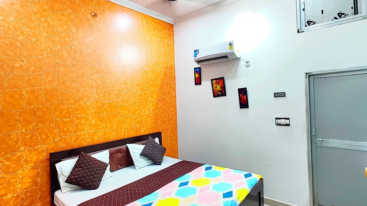 Photo of Bedroom in Charbagh