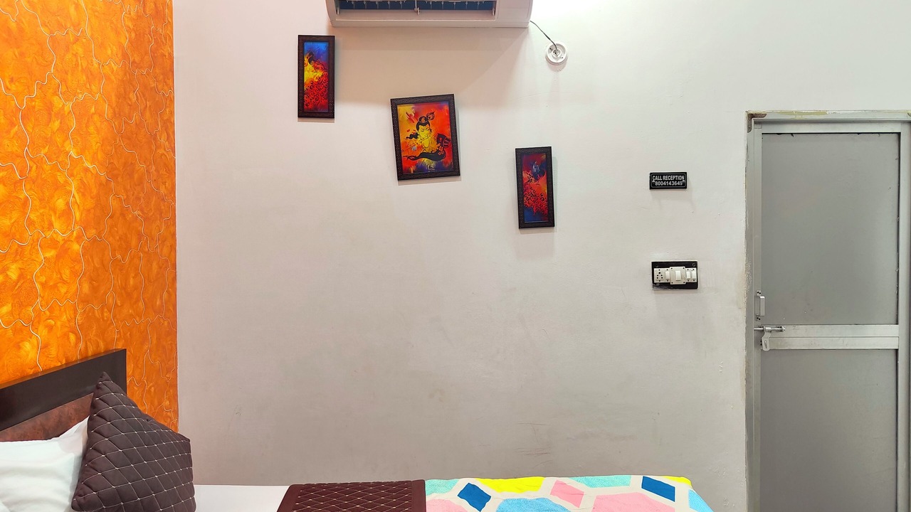 Photo of Bedroom in Charbagh