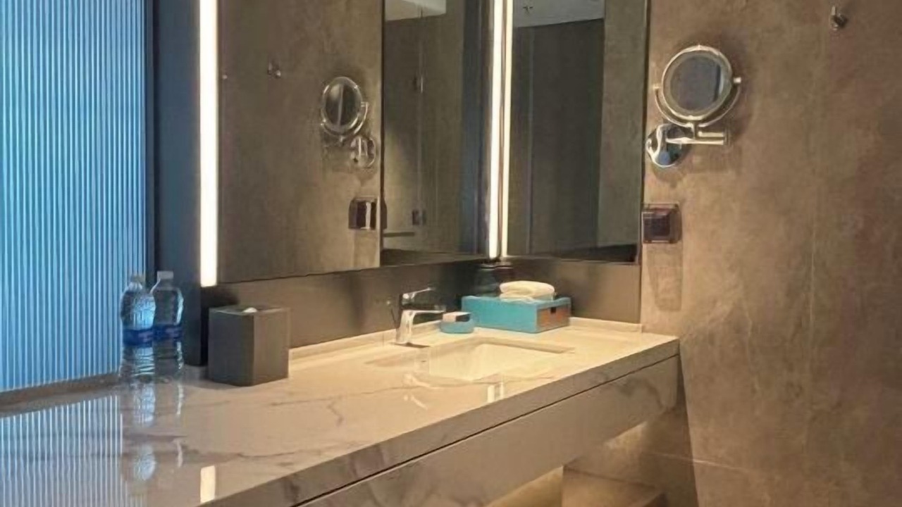 Photo of Bathroom in Xiangzhou District