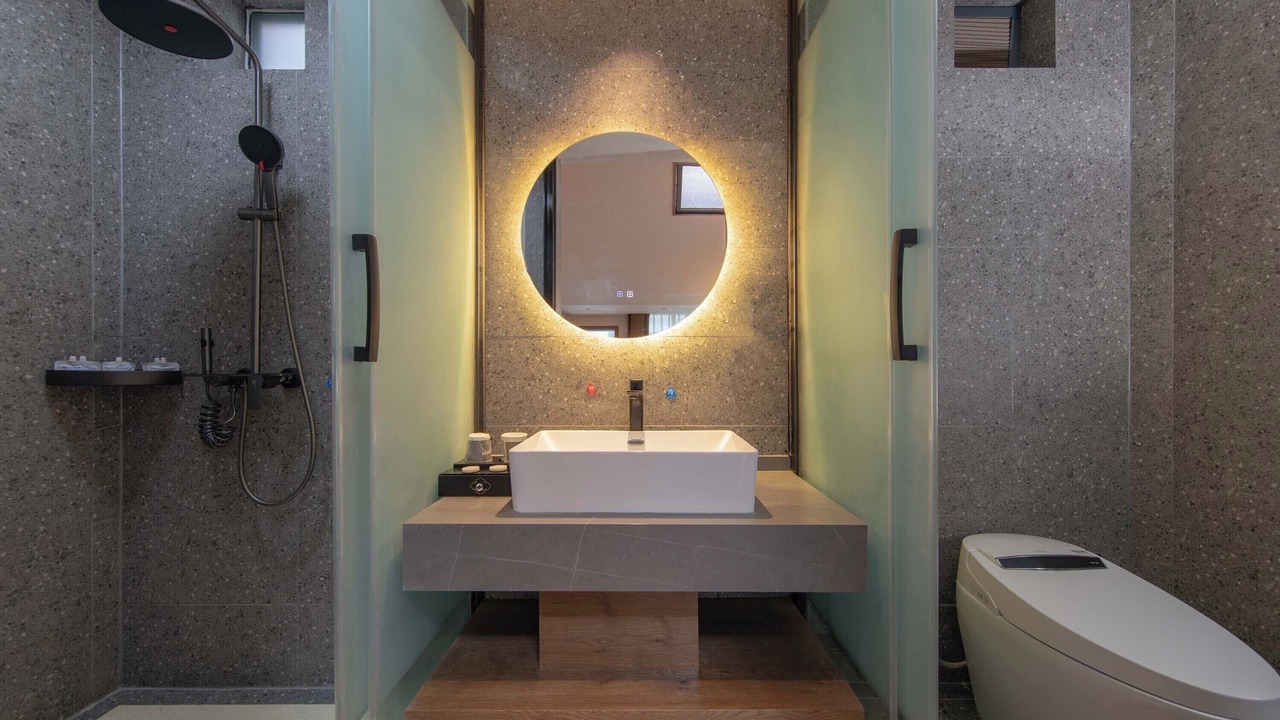 Photo of Bathroom in Shangri-La