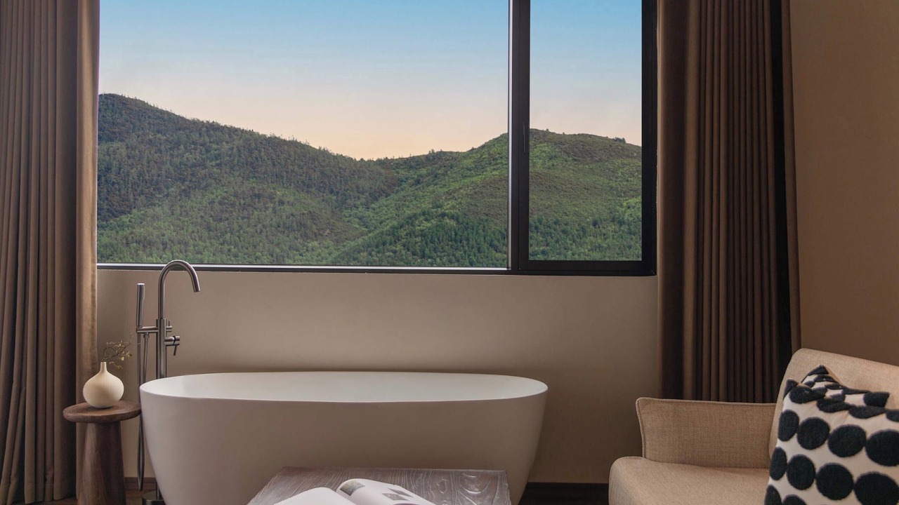 Photo of Bedroom in Shangri-La