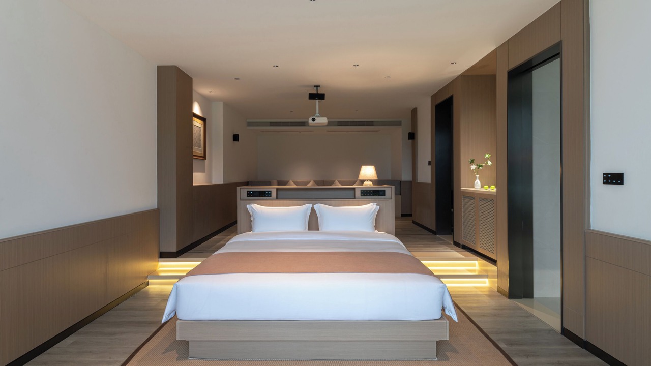 Photo of Bedroom in Ten Mile Gallery