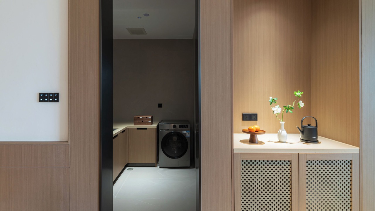 Photo of Bathroom in Ten Mile Gallery