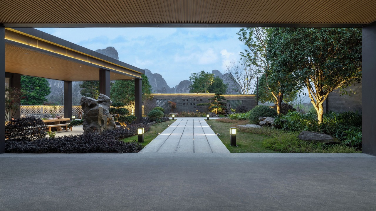 Photo of Outdoor in Ten Mile Gallery