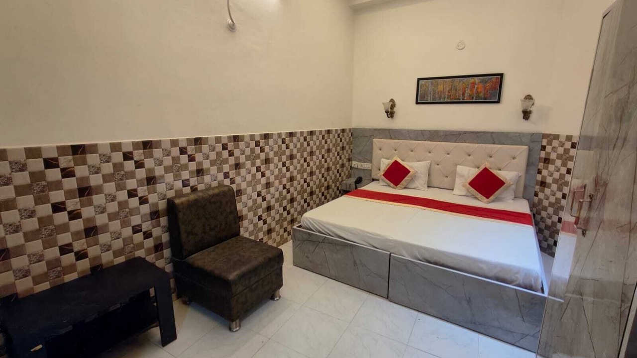 Photo of Bedroom in Agra