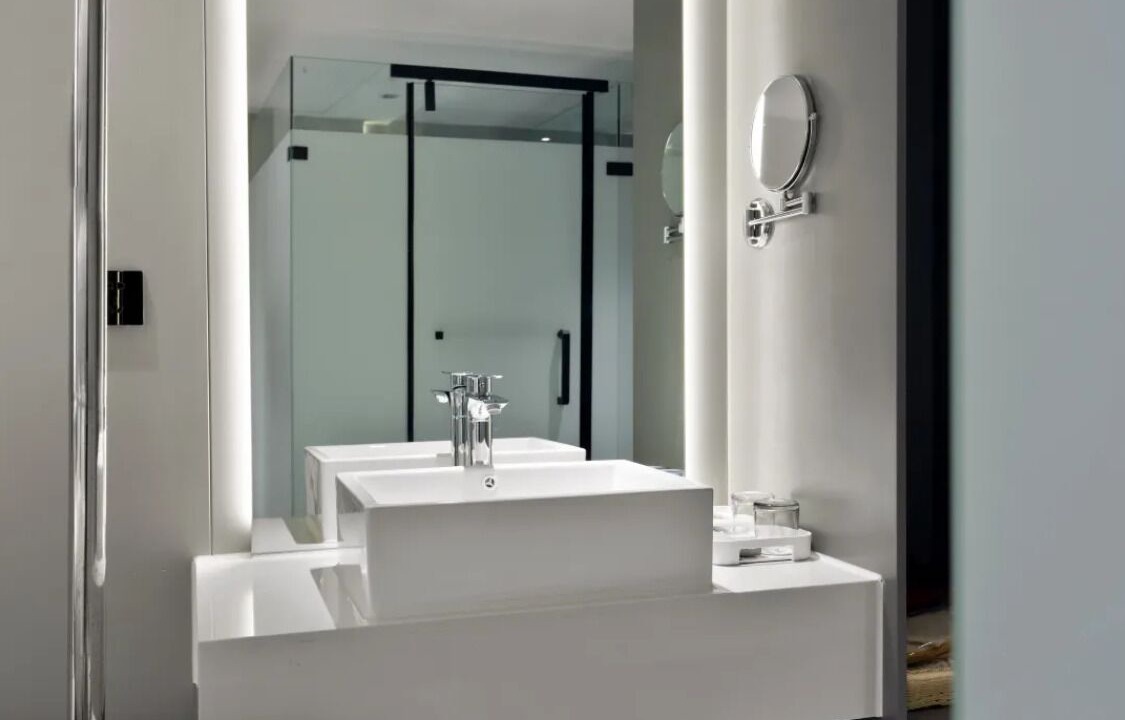 Photo of Bathroom in Jeifangbei Central Business District