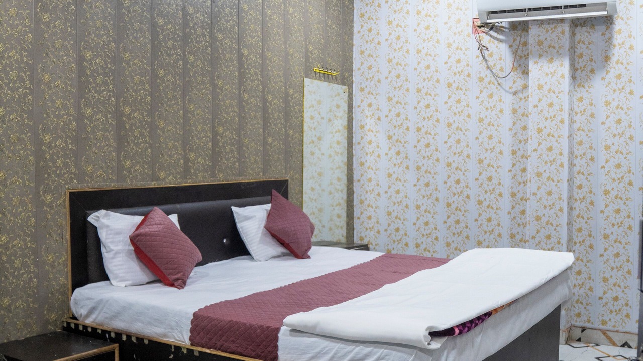 Photo of Bedroom in Dhanauli