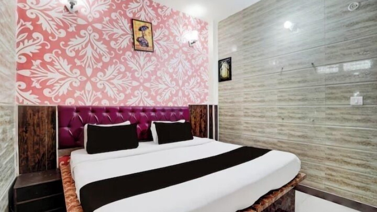 Photo of Bedroom in Agra