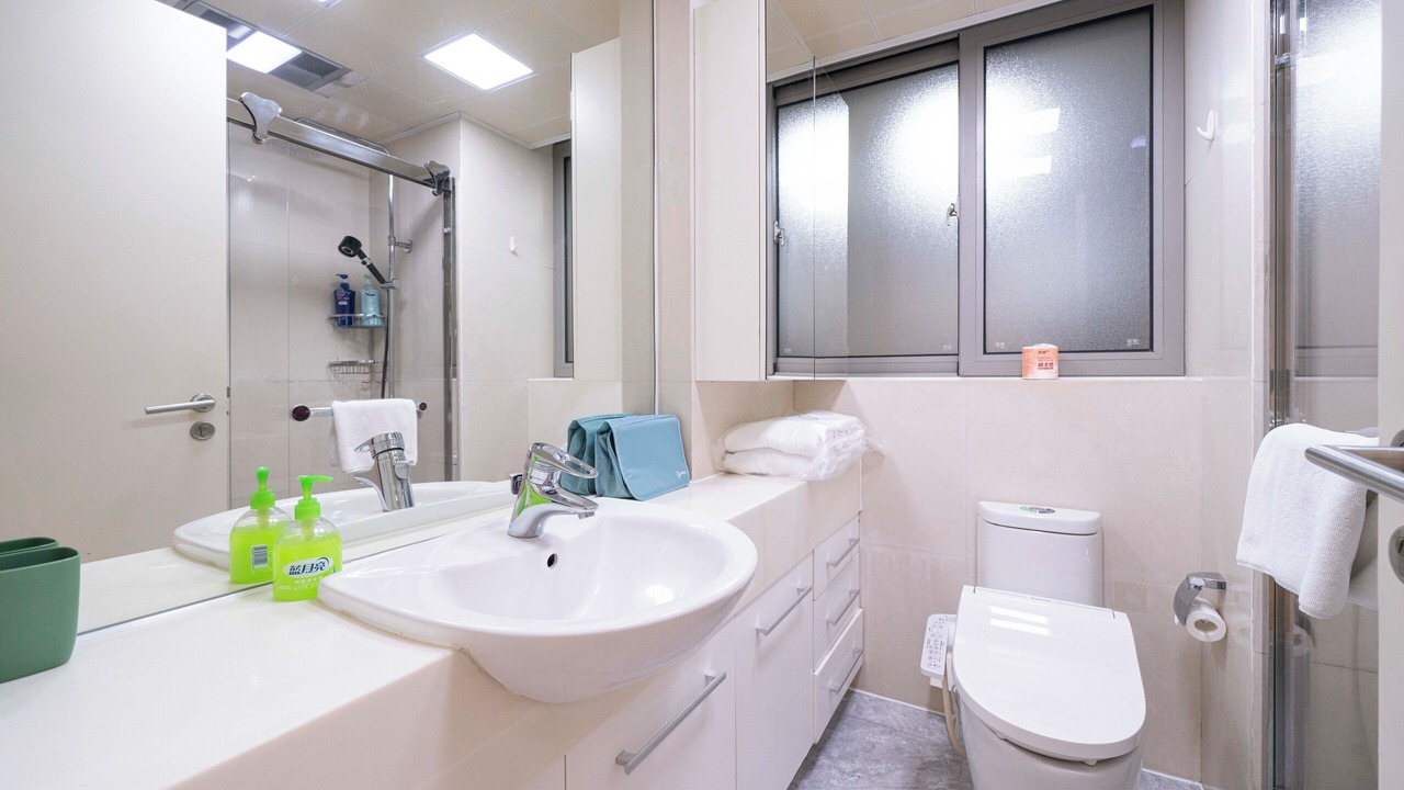 Photo of Bathroom in Xujiahui