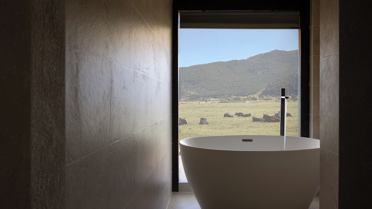 Photo of Bathroom in Shangri-La