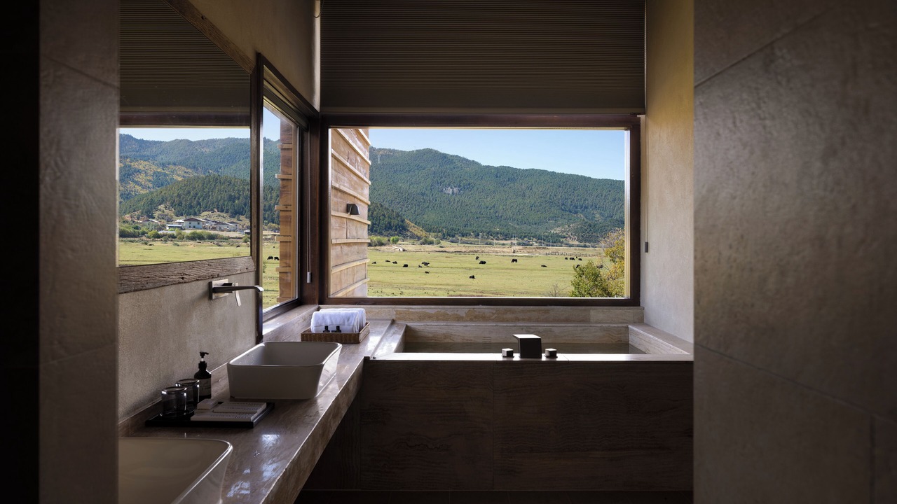 Photo of Bathroom in Shangri-La