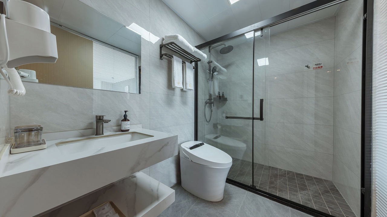 Photo of Bathroom in Shilin Yi Autonomous County