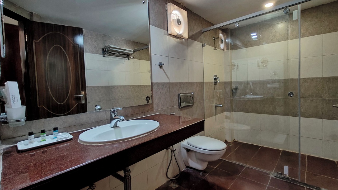 Photo of Bedroom in Sualkuchi