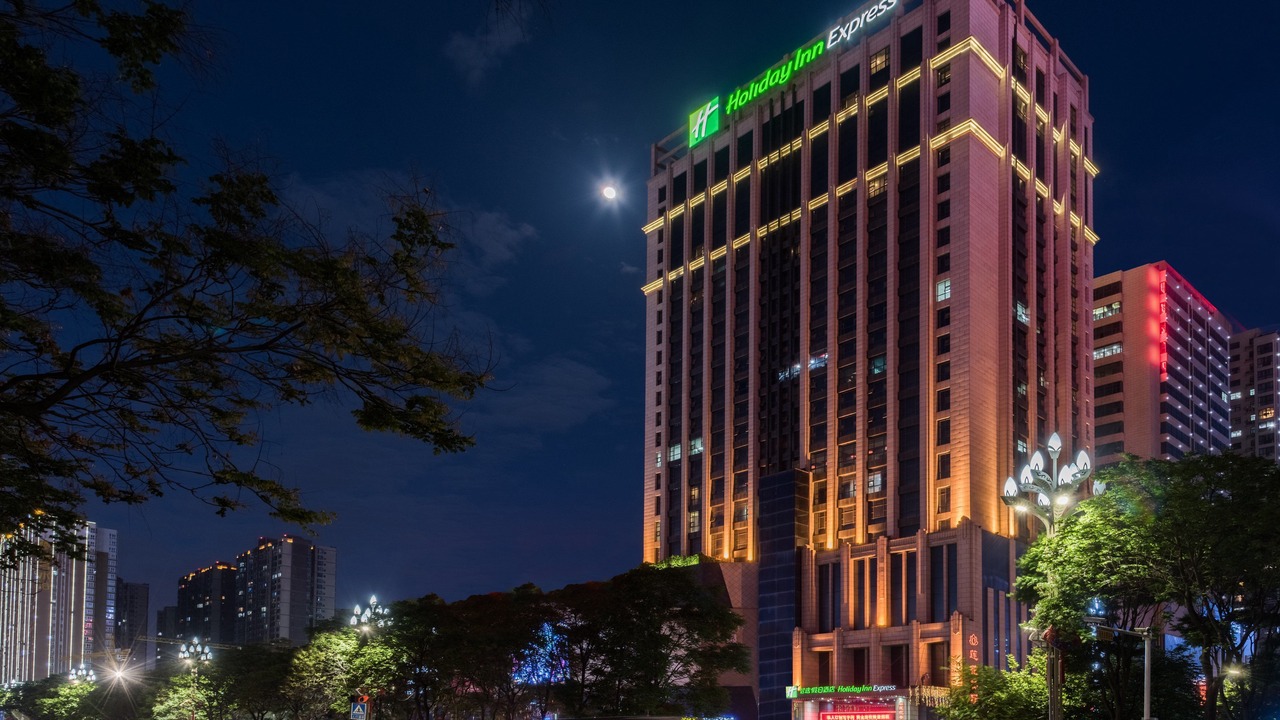 Photo of Buildings in Jintai District