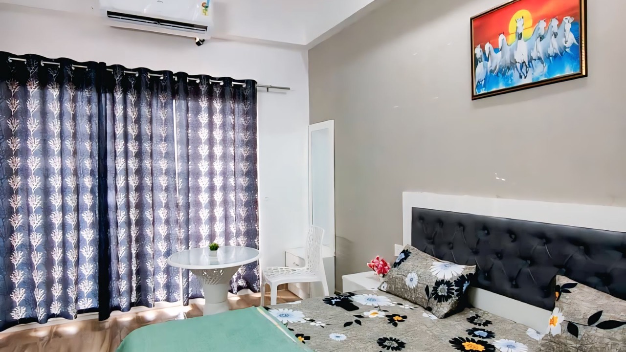 Photo of Bedroom in Greater Noida