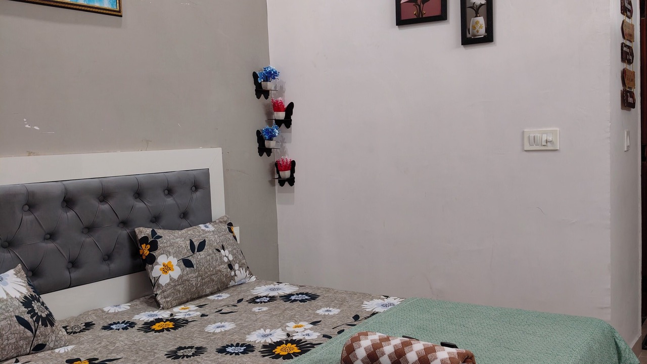 Photo of Bedroom in Greater Noida