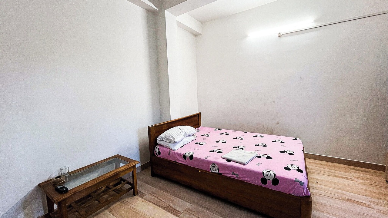 Photo of Bedroom in Sualkuchi