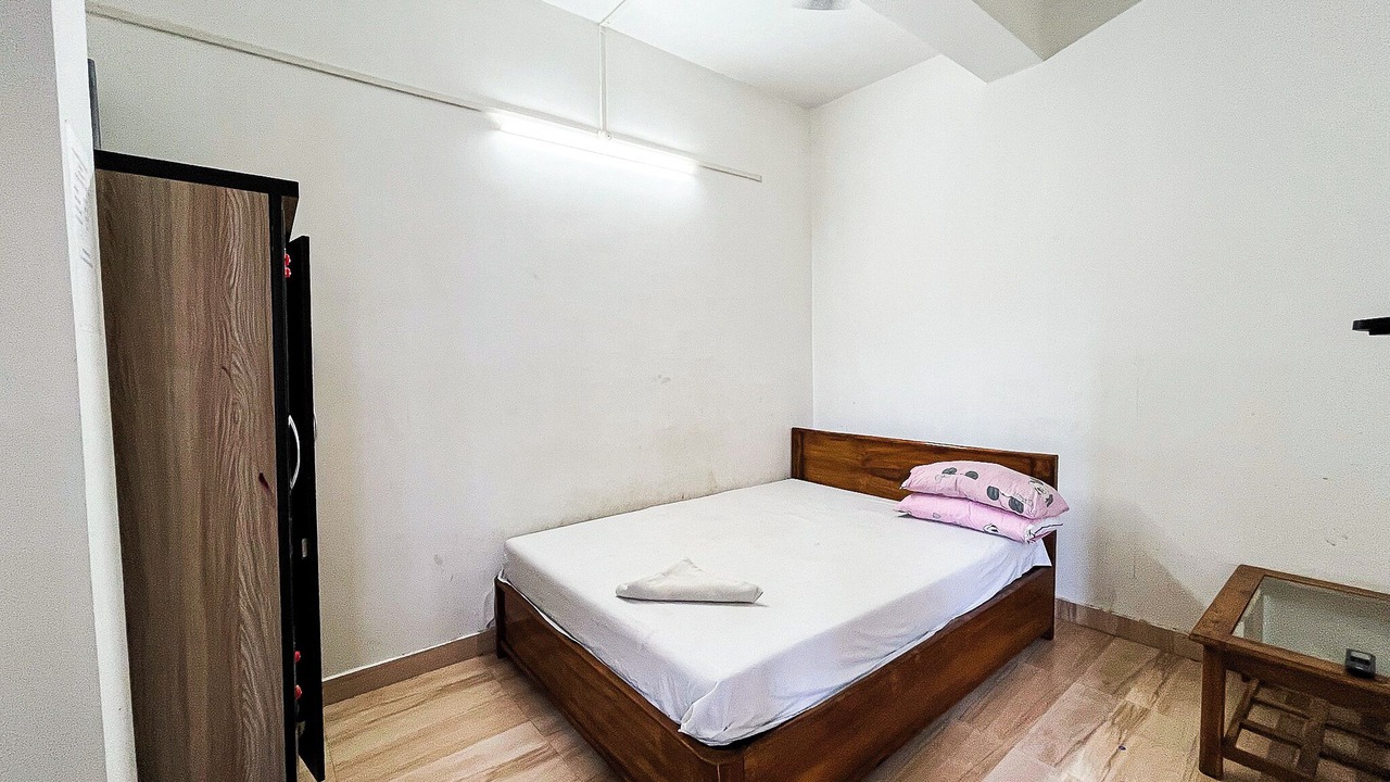 Photo of Bedroom in Sualkuchi