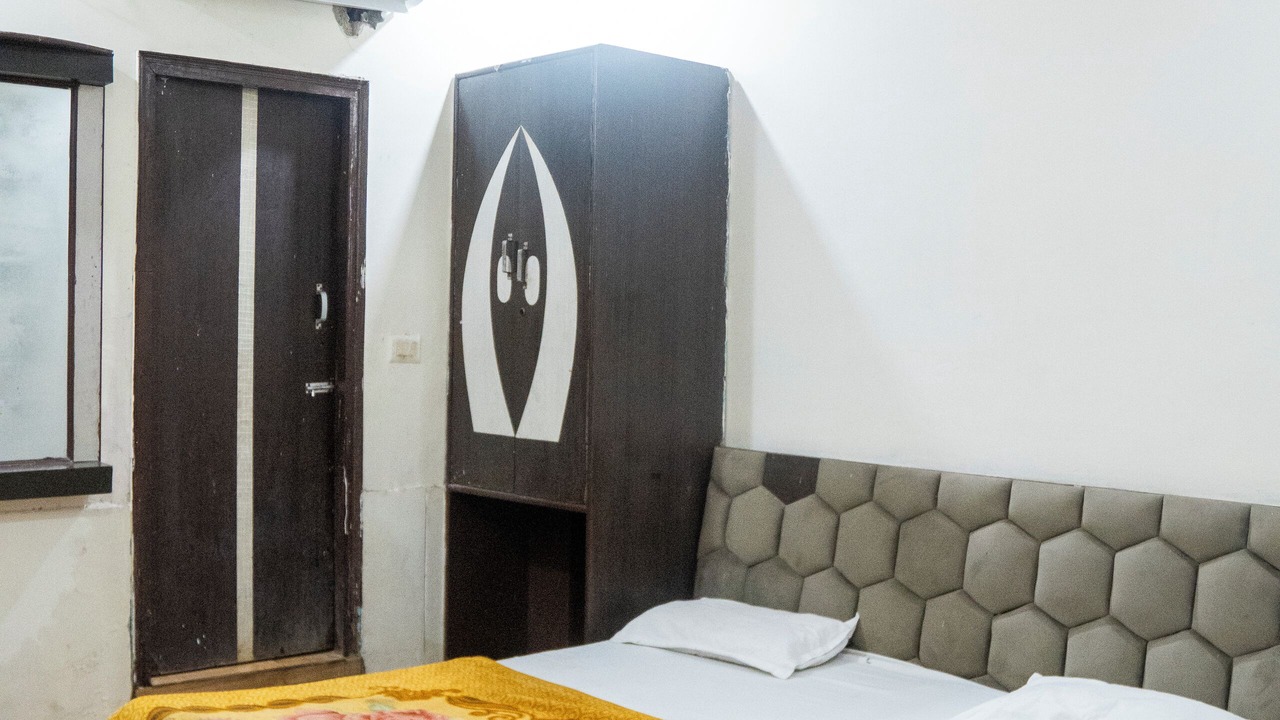 Photo of Bedroom in Rakabganj