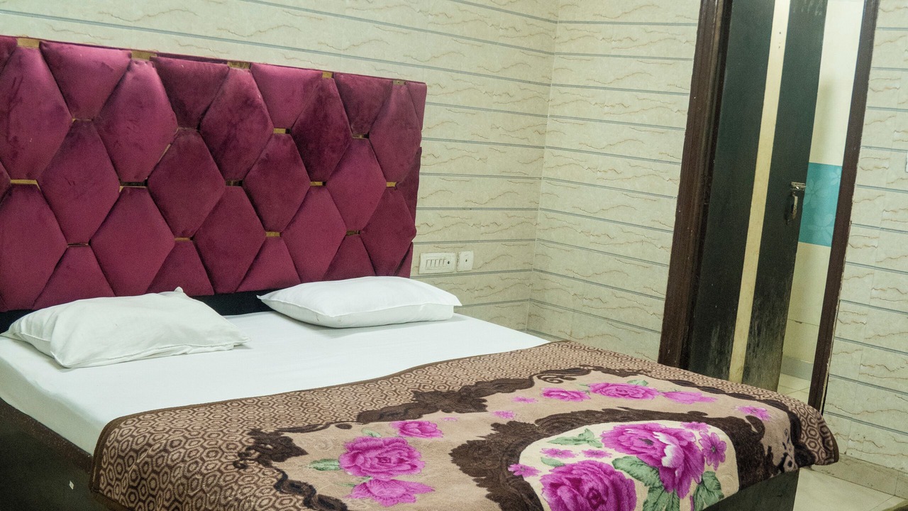 Photo of Bedroom in Rakabganj