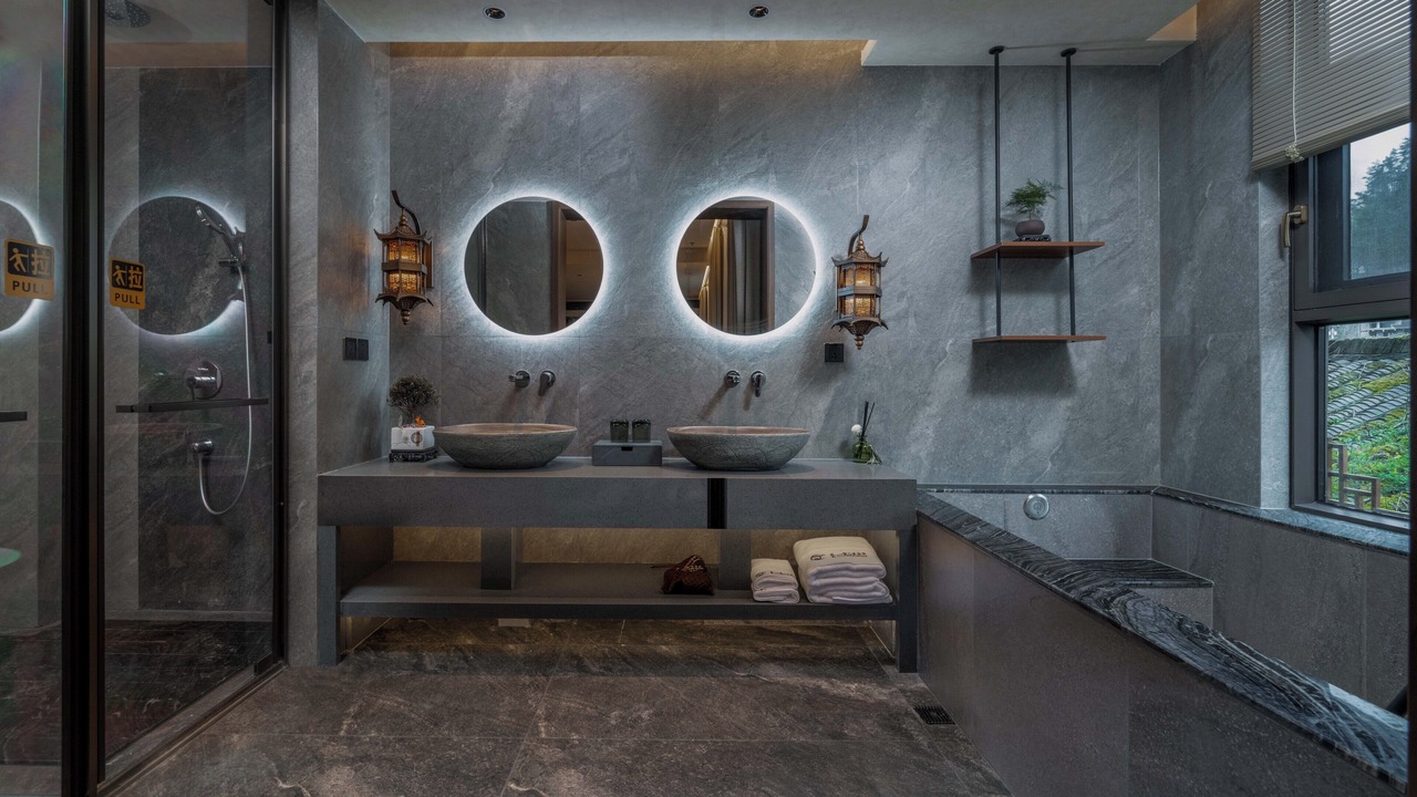 Photo of Bathroom in Fenghuang