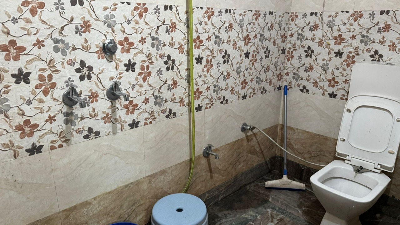 Photo of Bathroom in Misrikh