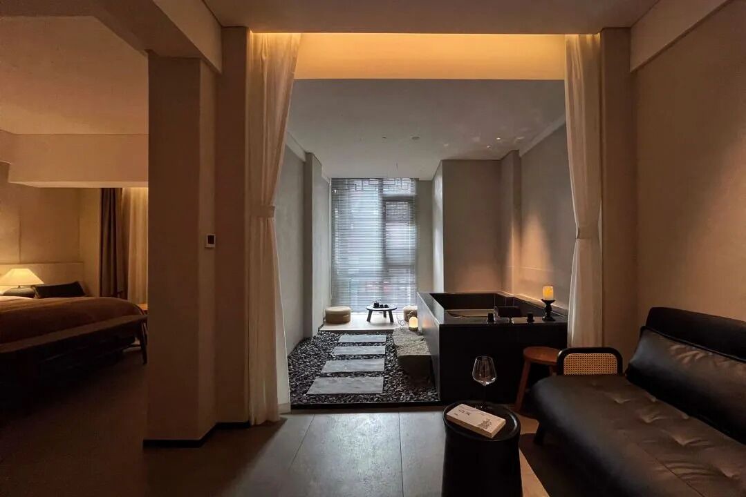 Photo of Bedroom in Fenghuang