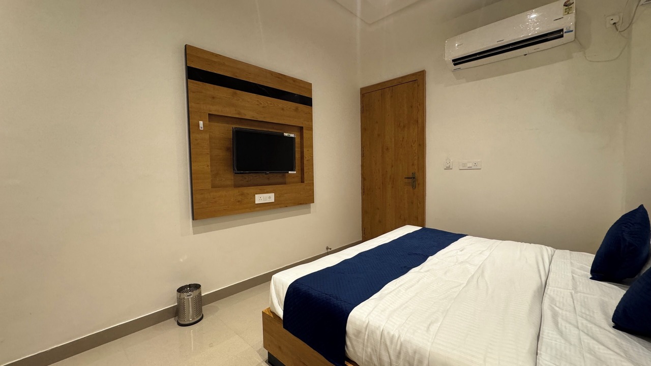 Photo of Bedroom in Vrindavan