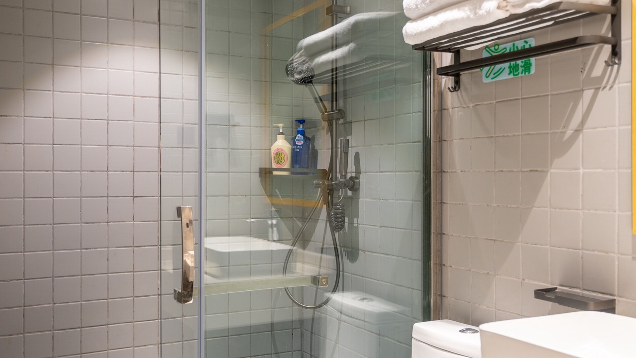 Photo of Bathroom in Chengdu City Centre