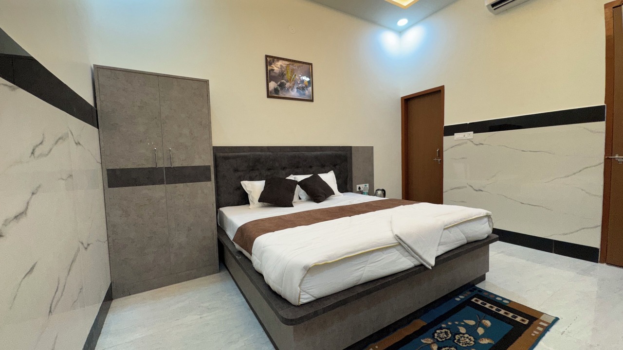 Photo of Bedroom in Vrindavan