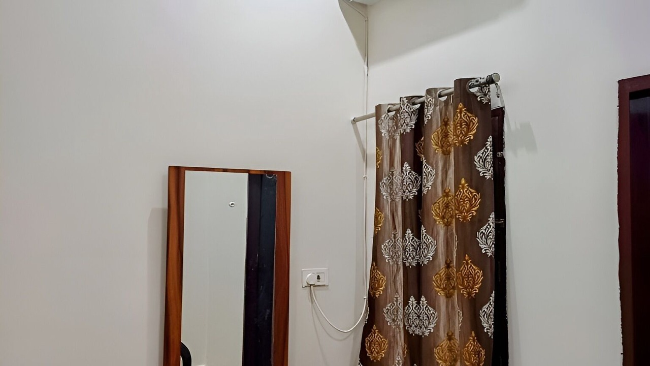 Photo of Bedroom in Mathura