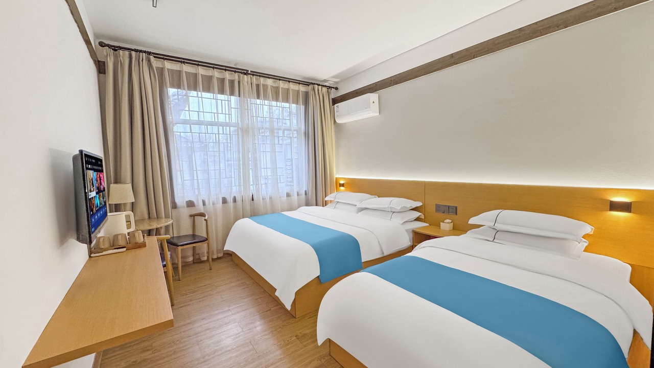 Photo of Bedroom in Fenghuang